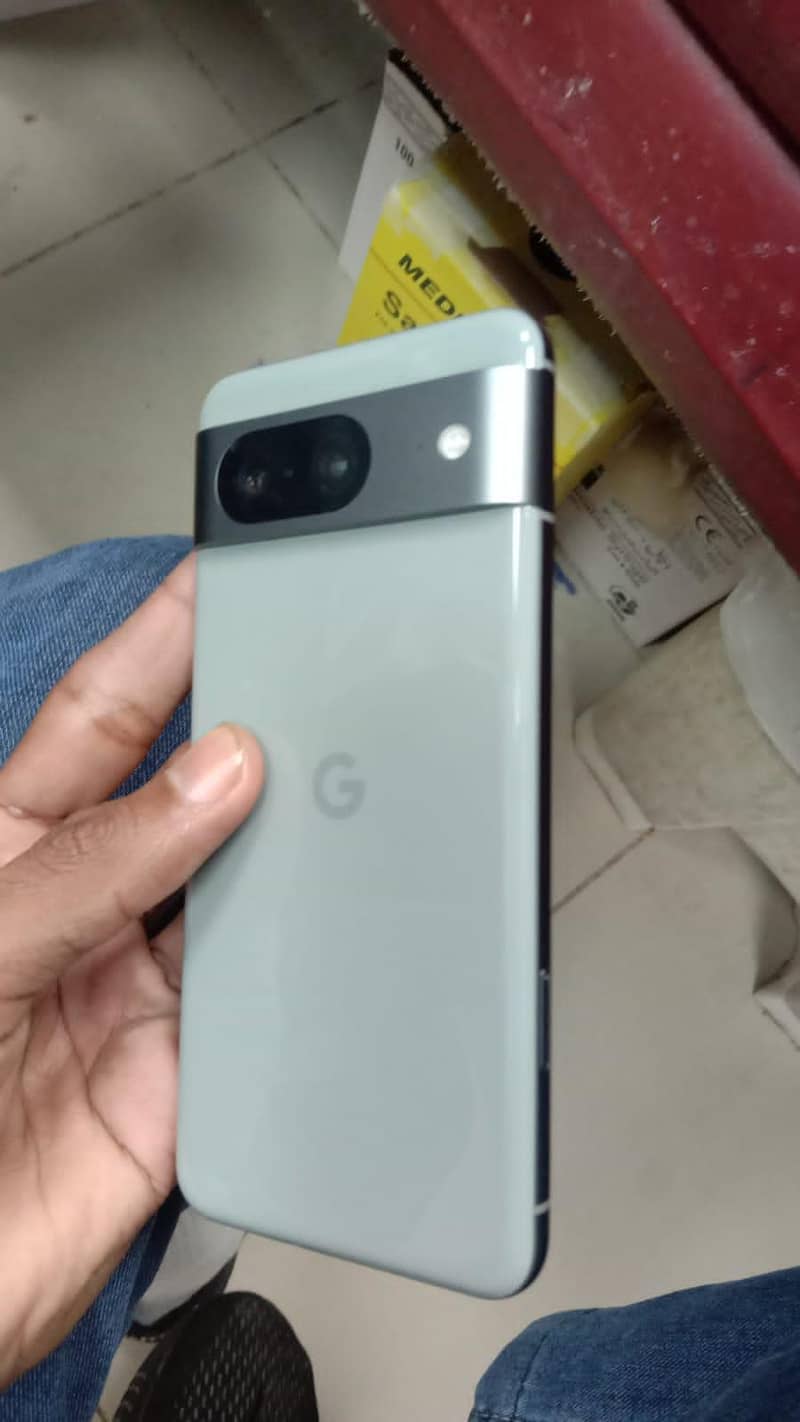 Google pixel 8 0