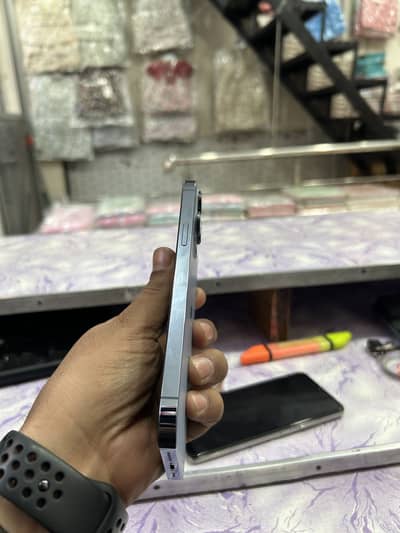 13 pro maxx 256gb approved