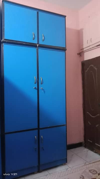 beautiful almira in mint condition all parts separate hote h