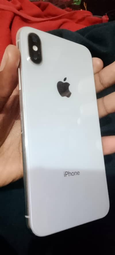 iPhone X – iCloud Issue – Clean Condition (For Parts)