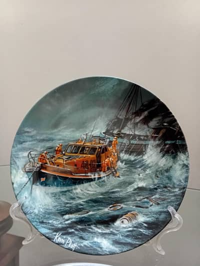 Vintage Decoration Lifeboat Rescue Plate  England