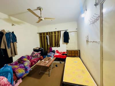 Single and sharing rooms available in Rawalpindi girls hostel