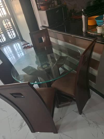 4 seats dinning  table