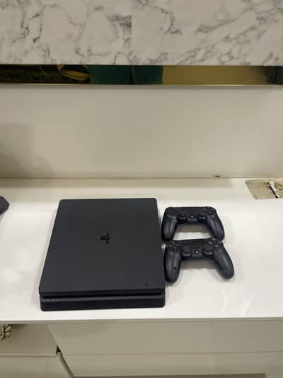 Ps 4.   Good condition.   Rarely used. 2. Original controllers also