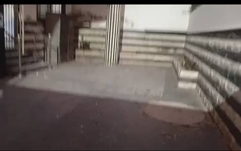 Silent Commercial 450 yds ground floor portion for rent