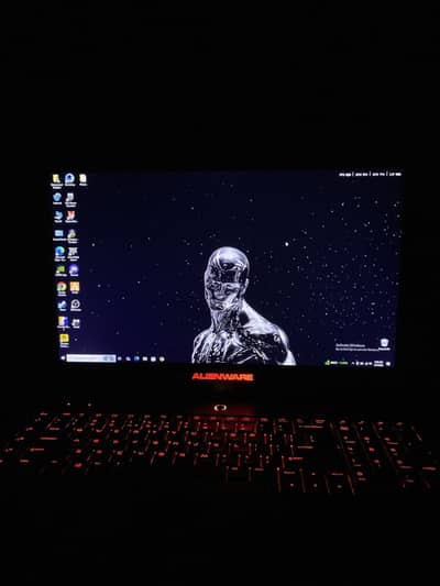 Dell gaming laptop alienware R3 17 best for gaming