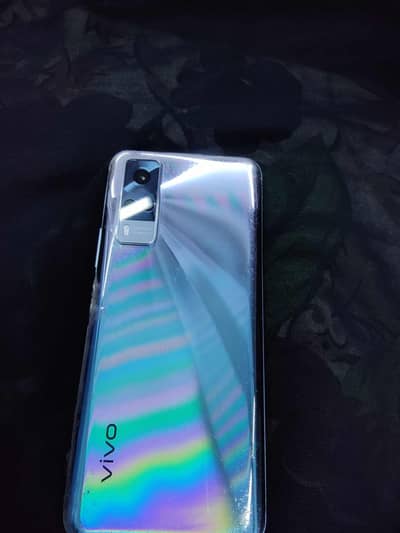 urgent sele vivo y51s 6 128 only kit NiC ke copy bhi doun ga