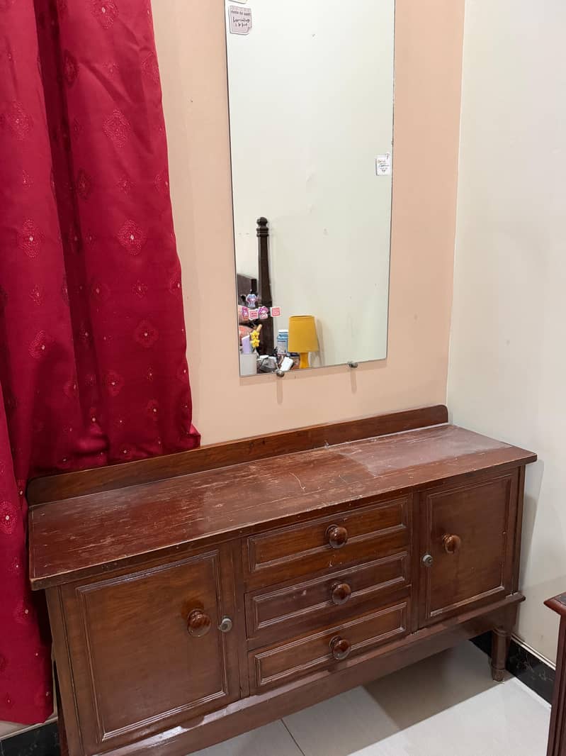 Dressing table 2