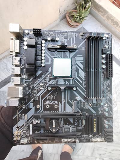 B450 Gigabyte Ds3h Ryzen 2600 Package