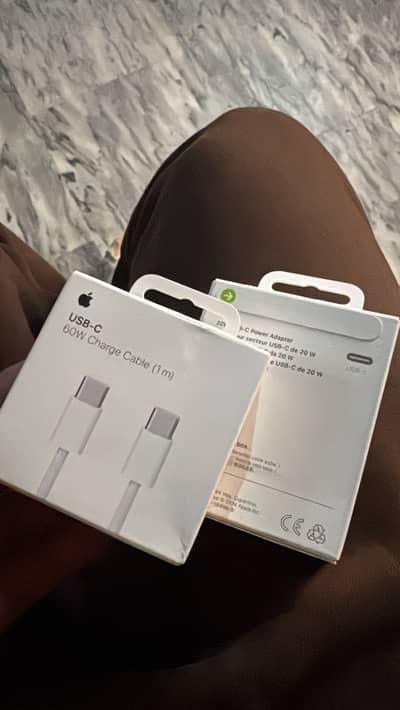 iPhone original charger 15-16-17