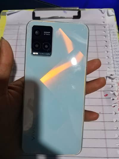 Y33S 8+4/128 ALL OK PHONE HAI CONDITION 10//9.5 COMPELTE BOX