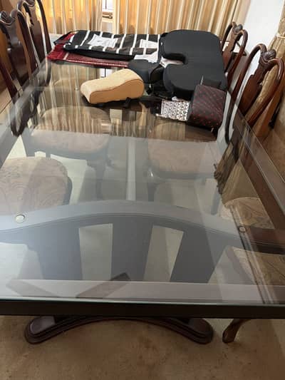 Little damage from glass on top  INTERWOOD dining table 8 chairs