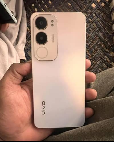 Vivo y19s    6+6 128gb