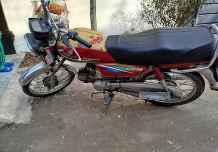 honda cd70 total genuine running like zero meter bio matric on spot