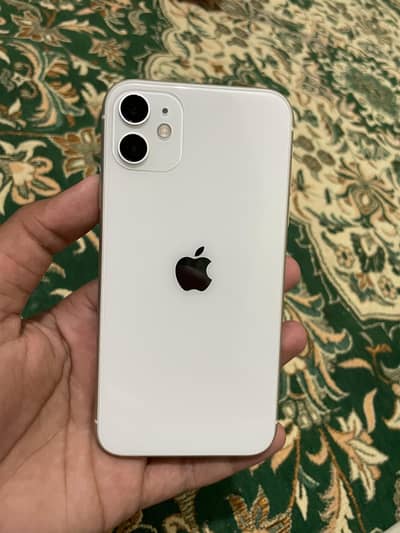 iphone 11 10/10 condition