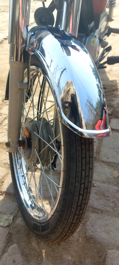 bick lash hai jiss ko chiye WhatsApp msg kry yan call kry