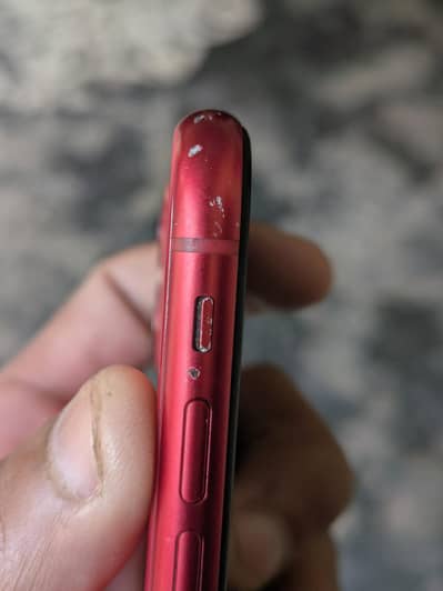 Iphone 11 Non PTA But Sim Working. (64GB)