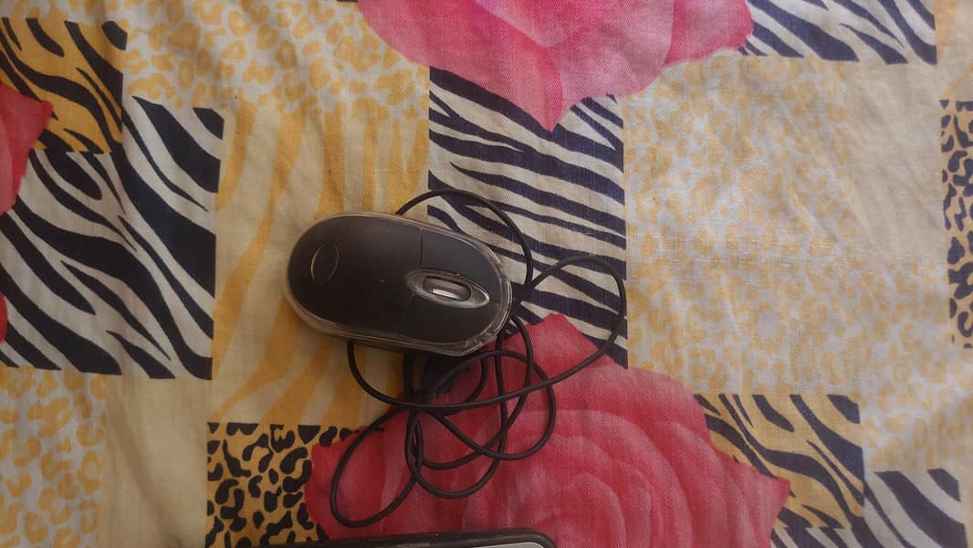 keyboard+mouse+Computer LCD 4