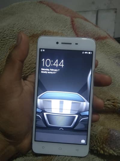 all ok phone h koi masla nahi h bs volume down button nahi chalta