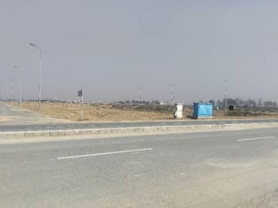 9 prism H. 395 Kanal Plot for sale