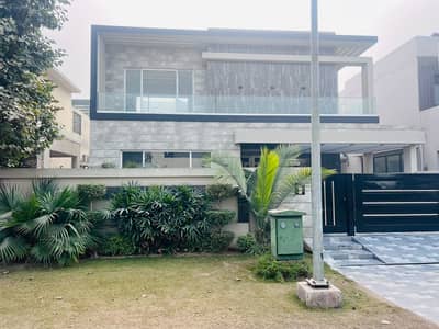 One Kanal House For Rent, With 10 AC