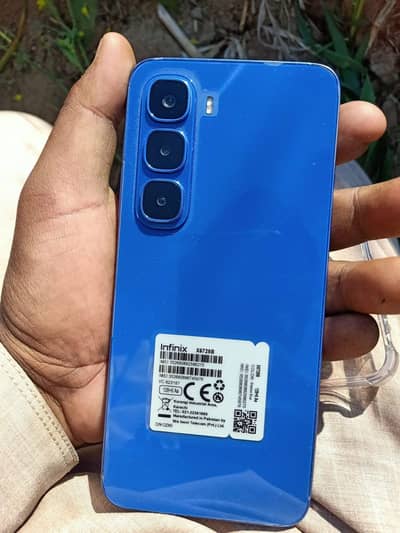 bilkul new h 10 din use huwa h bs