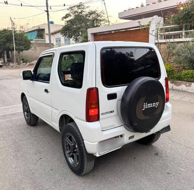 Suzuki Jimny 2013 / 2018 automatic 4WD Mini Jeep