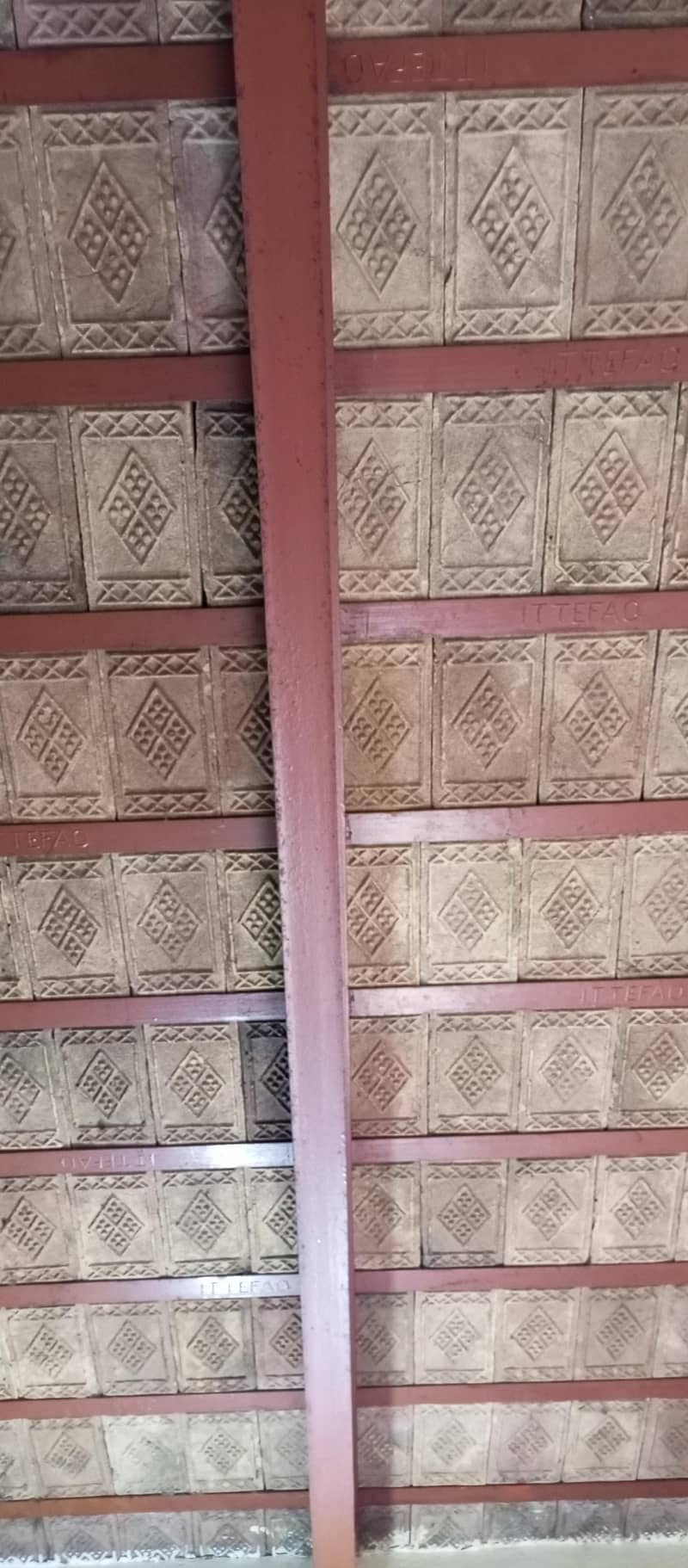 گھر کا چھت،دروازہ،کھڑکی اور شوکیس 1