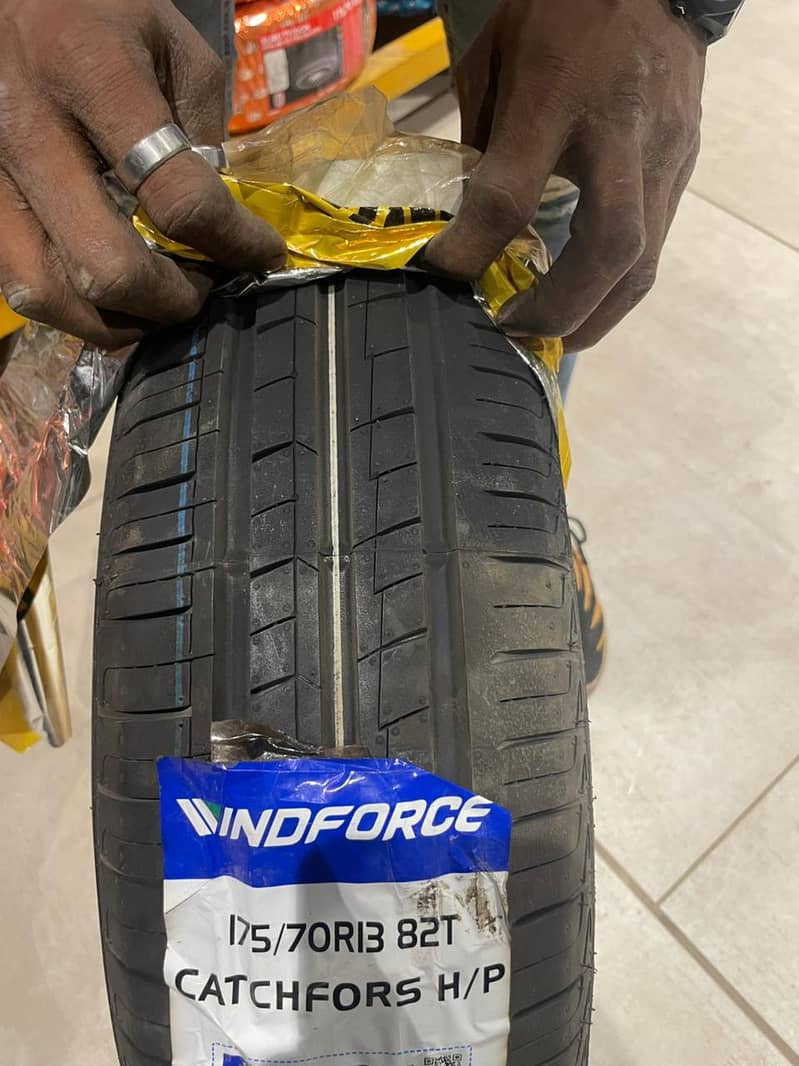 ALL TYERS & ALLOYRIMS MIRA,ALTO,VITZ, FIT, VEZEL, AQUA,PASSO,TOYOTA 6