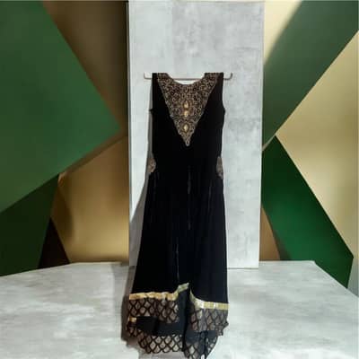 wedding dresses stitched & unstitcehd on discounted rates/sarees/suits