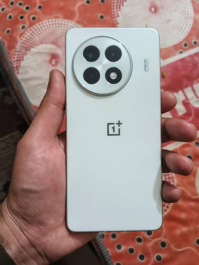 OnePlus ace 5 pro 16+12/512 non pta non active mint condition