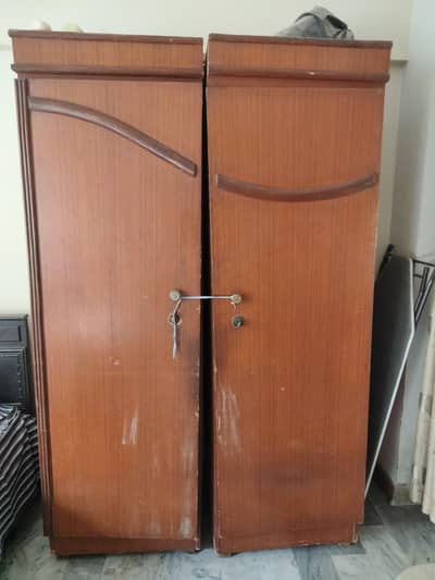 Almirah for sale ( Need repairs )