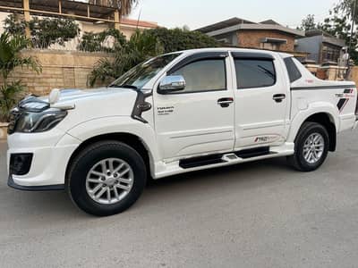 Toyota Hilux D-4D Automatic