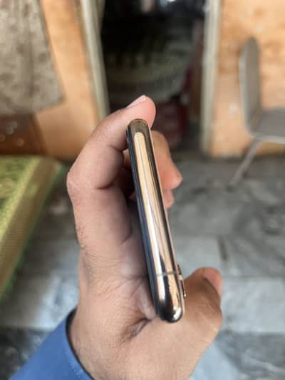 Iphone xa Dual sim pta approved 03035108847