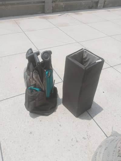 Graco company baby foldable cot in very good condition