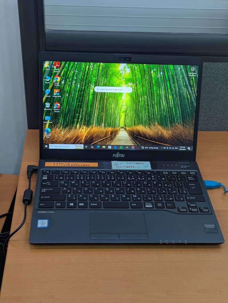 Fujitsu Lifebook U 937 / R Model : LifebookU 937 / R - Laptops - 1111139313