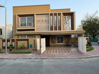 A PRIME LOCATION 12 MARLA HOUSE FOR SALE IN GULBAHAR BLOCK SECTOR C BAHRIA TOWN LAHORE