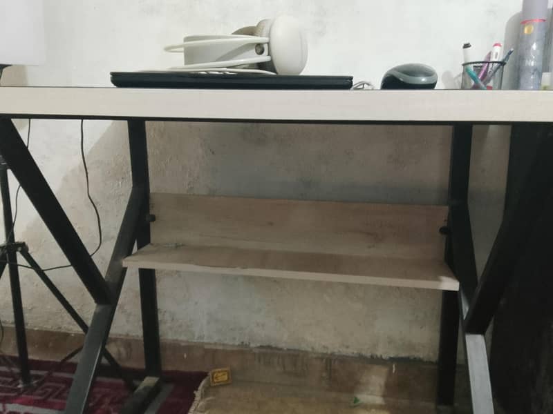 Computer Table / Study Desk 0