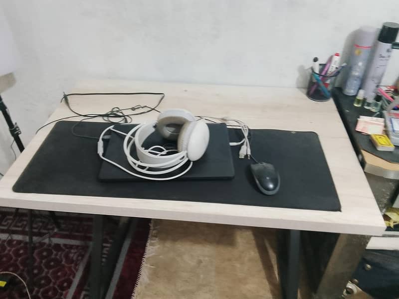 Computer Table / Study Desk 1