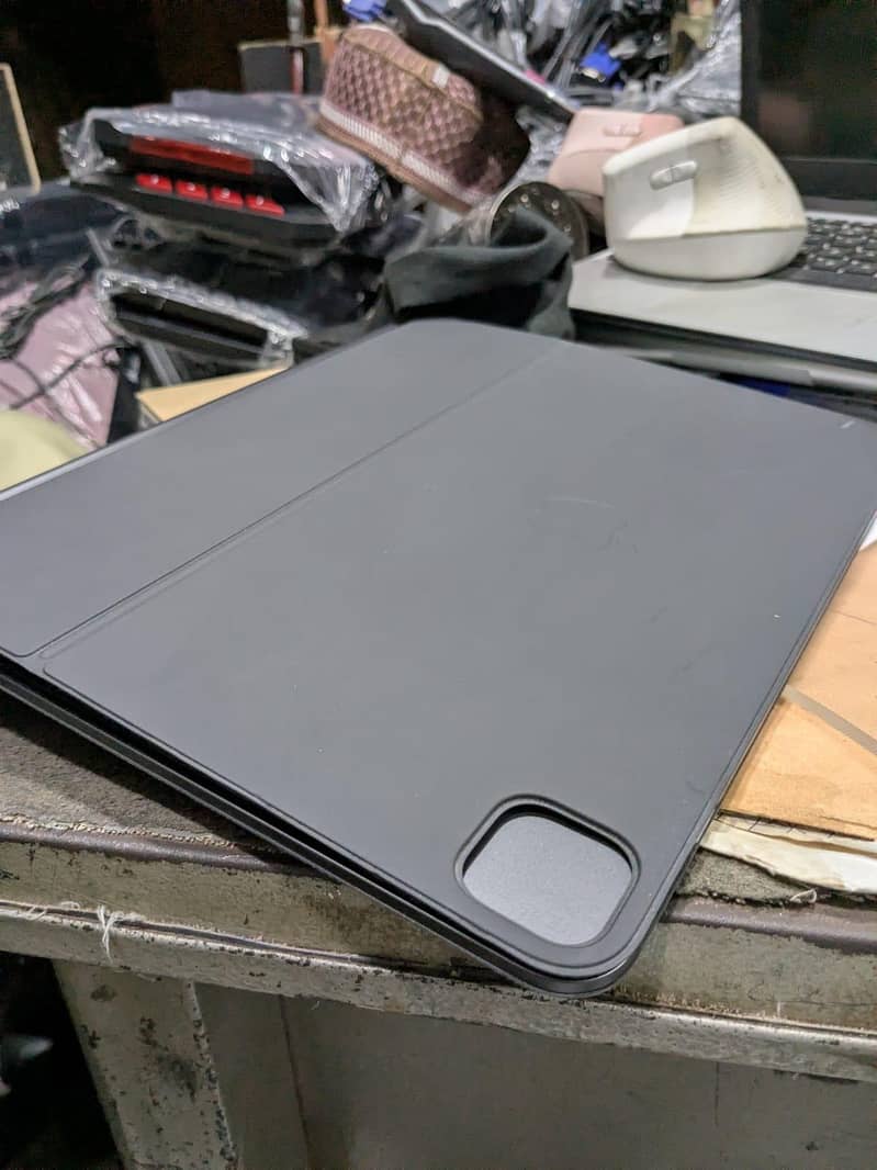 ipad pro m4 magic keyboard 1