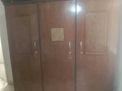 bed dressing table almari