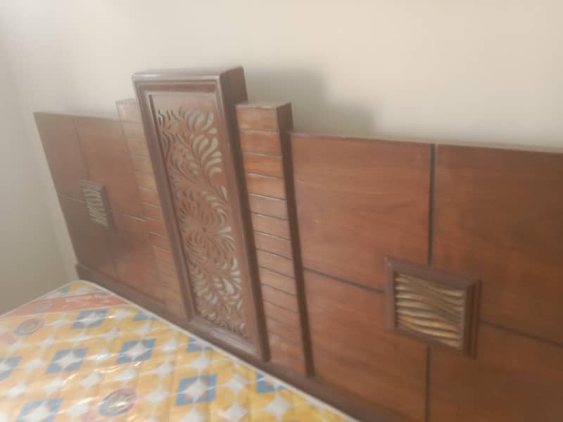 bed dressing table almari 2