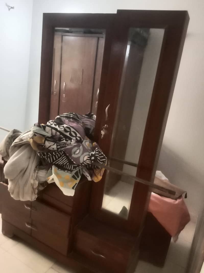 bed dressing table almari 4