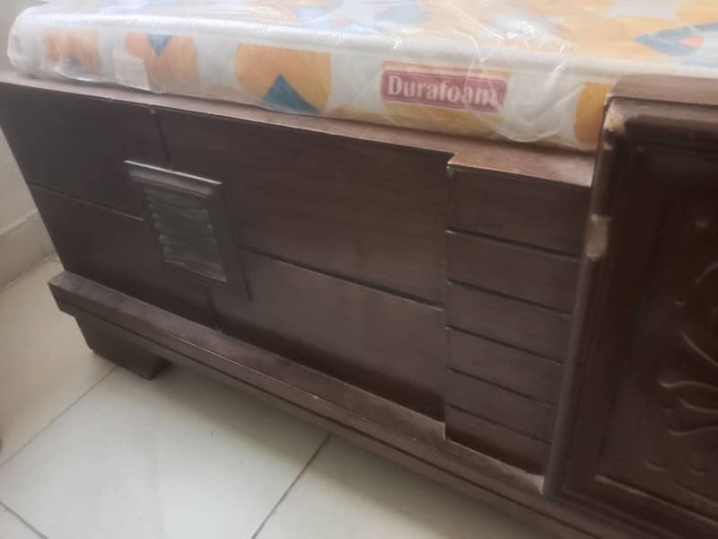 bed dressing table almari 6