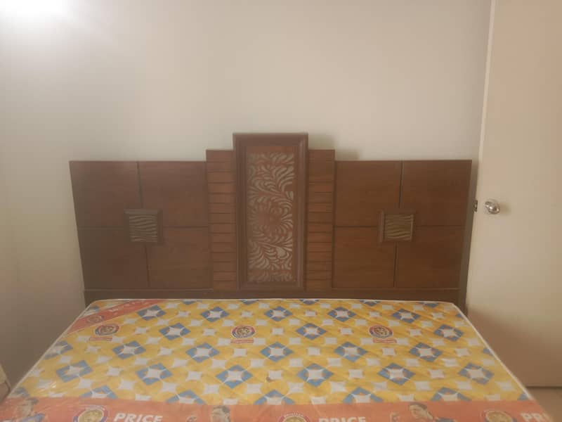 bed dressing table almari 8