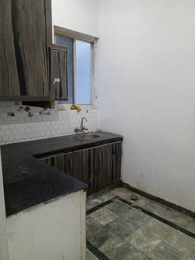 Flat available for rent in model town phs 2