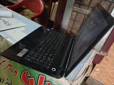 Toshiba laptop core i3 4th generation very good condition