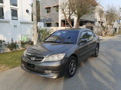 Hond civic for sale my fmaily use car outclass condition.
