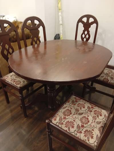 dinning table with 6 chairs