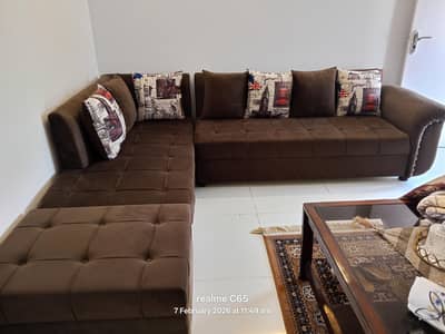 beautiful sofa! only one year used with the great pillows!